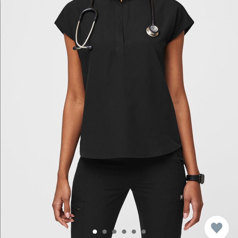 Women’s Rafaela scrub top small charcoal and black